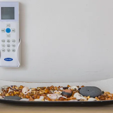 With Private Pool Laumes Juosta *