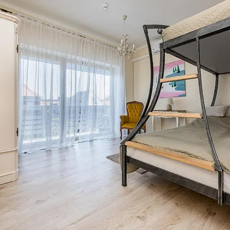 Villa With Private Pool Laumes Juosta