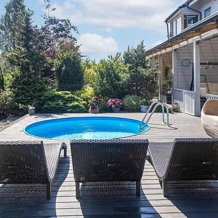 Вилла With Private Pool Laumes Juosta