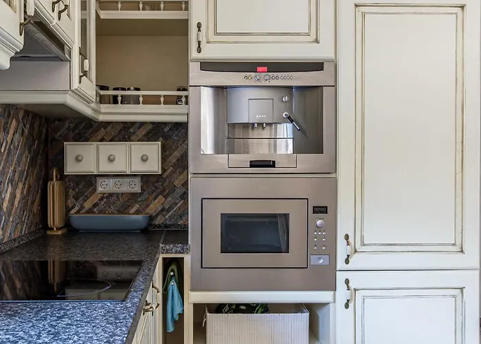 Vila With Private Pool Laumes Juosta